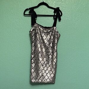 Gianni Bini Sequin Embellished Black & Silver Holiday Mini Dress w Bow Straps L